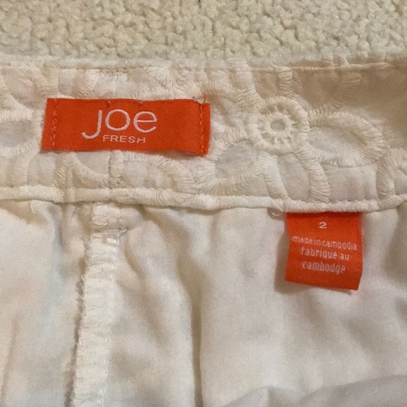 Joe Fresh short white size 2 - Picture 4 of 4